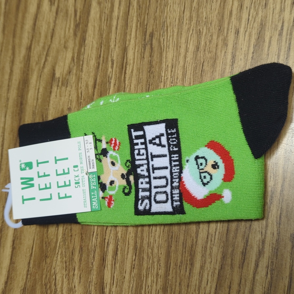 Two Left Feet NWT Christmas Socks small adult